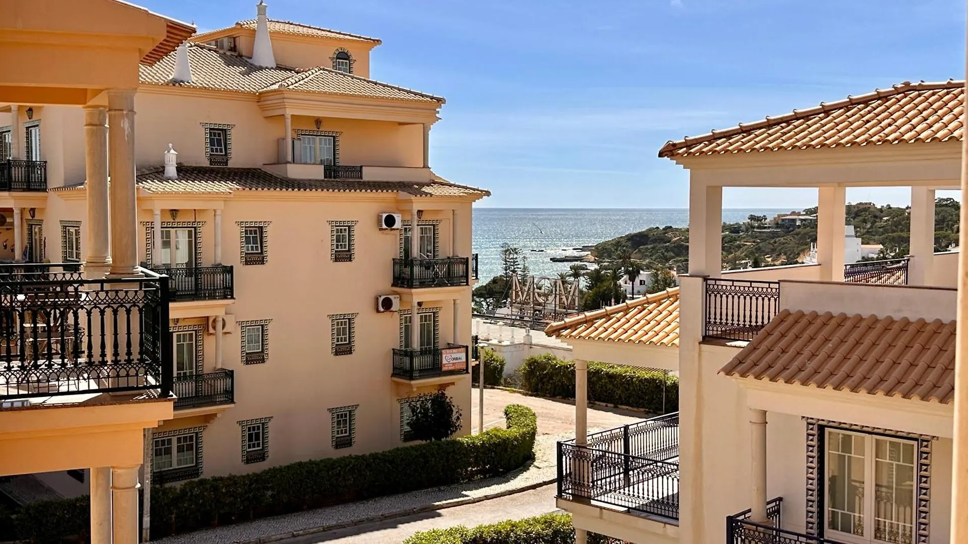 Bicos R By Check-In Portugal Apartment Albufeira
