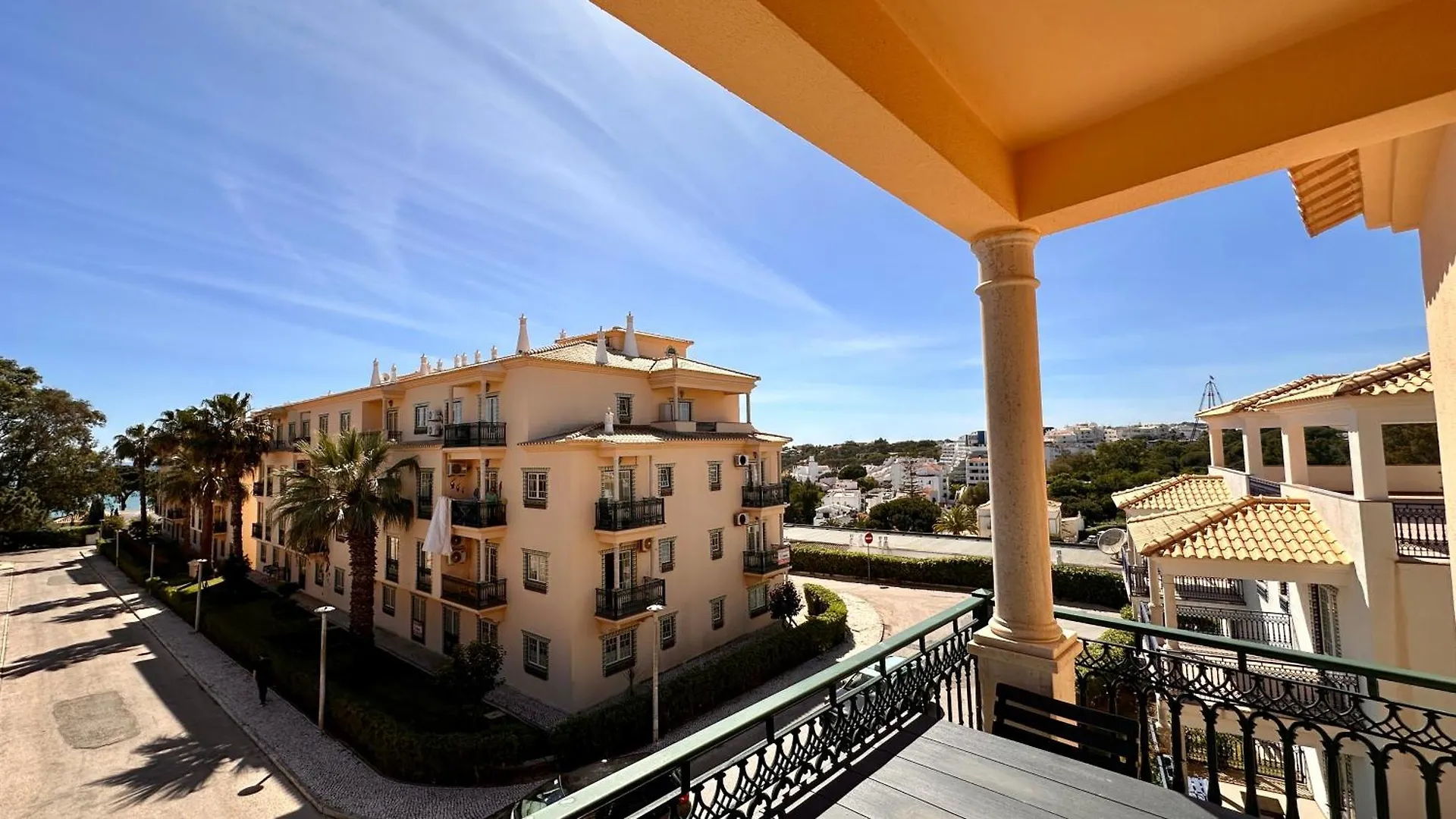 Bicos R By Check-In Portugal Apartment Albufeira